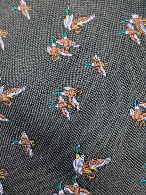 Charles Tyrwhitt Tie with Flying Ducks Motive - Image 2